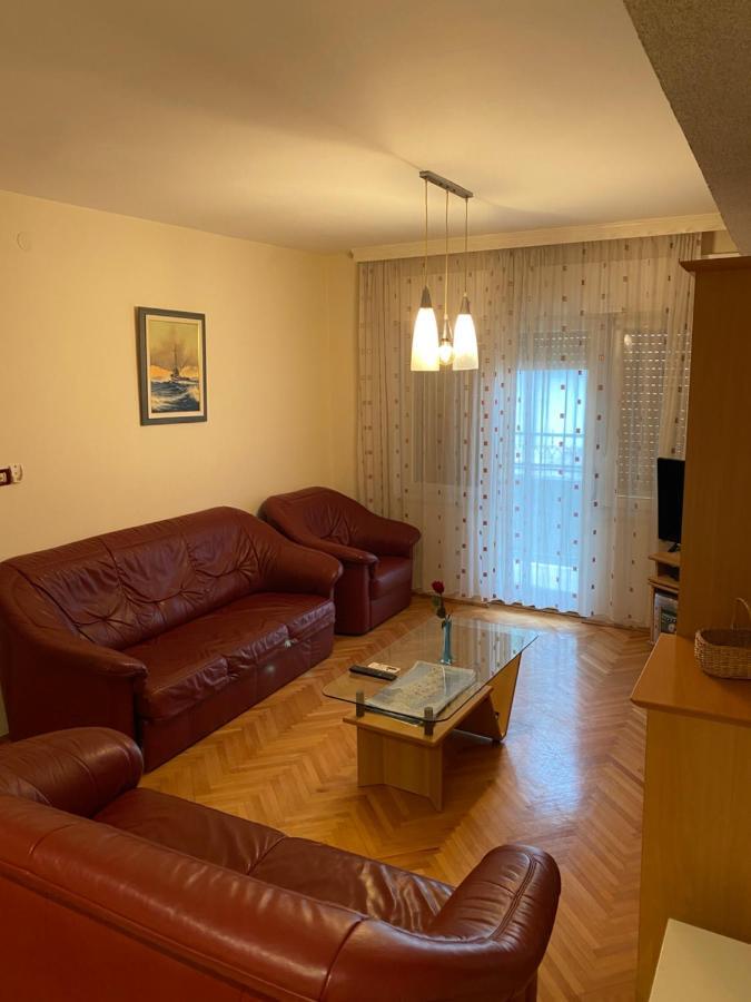 Апартаменты Apartman Luka + Free Parking Задар Экстерьер фото