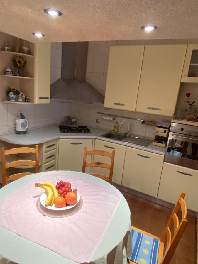 Апартаменты Apartman Luka + Free Parking Задар Экстерьер фото